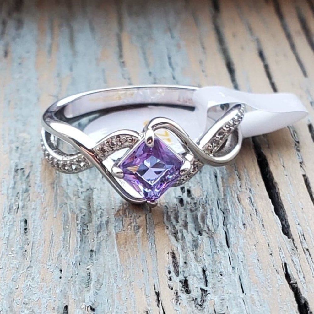 Amethyst Snow Queen - Unicorn Alert